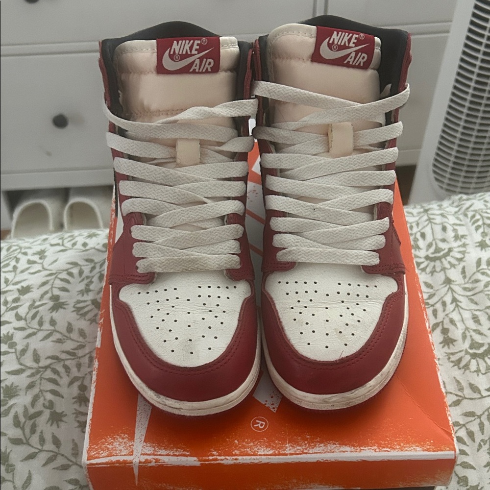Air Jordan 1 Lost & Founds